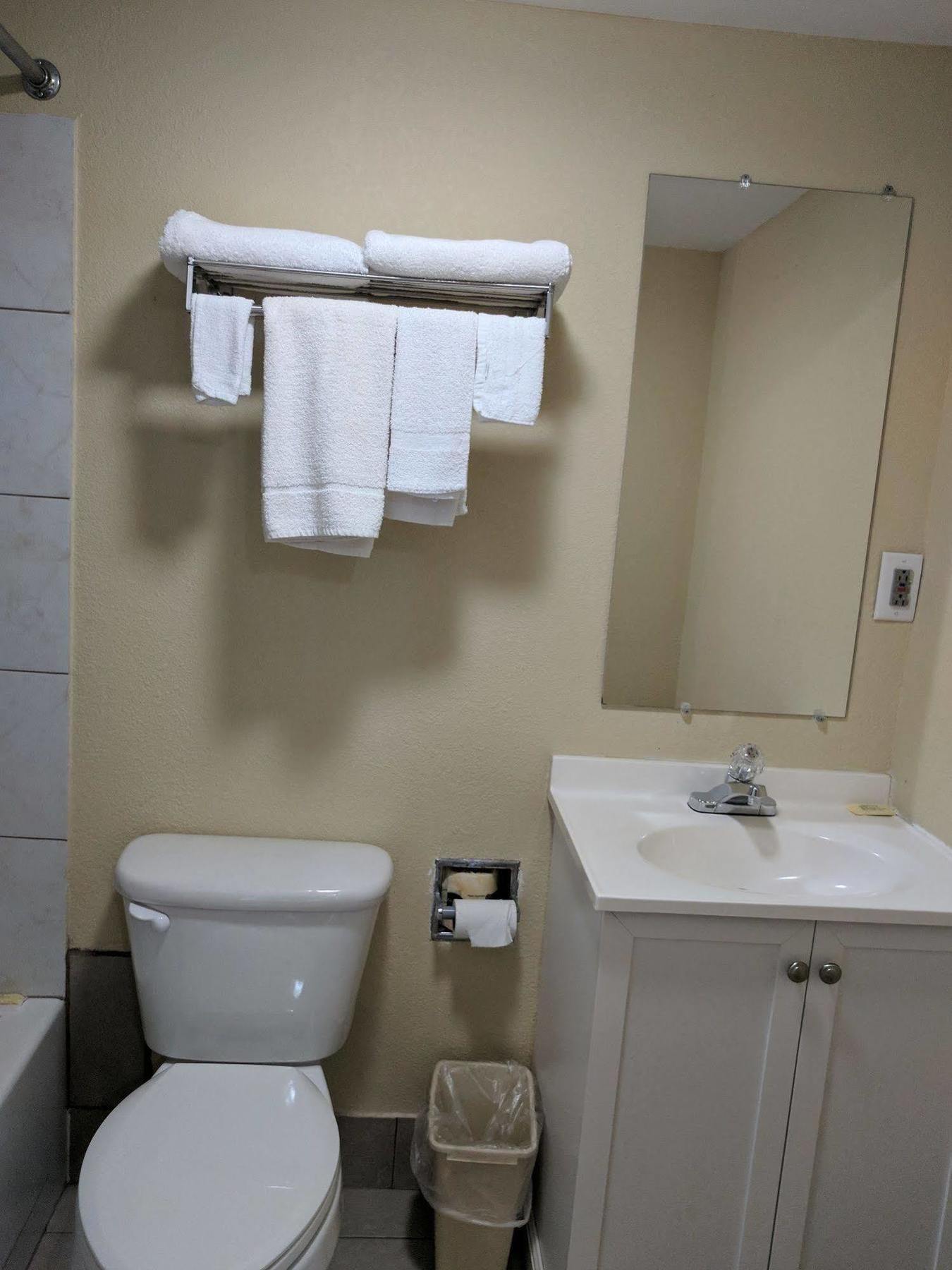 Hotel Benton Inn 2*